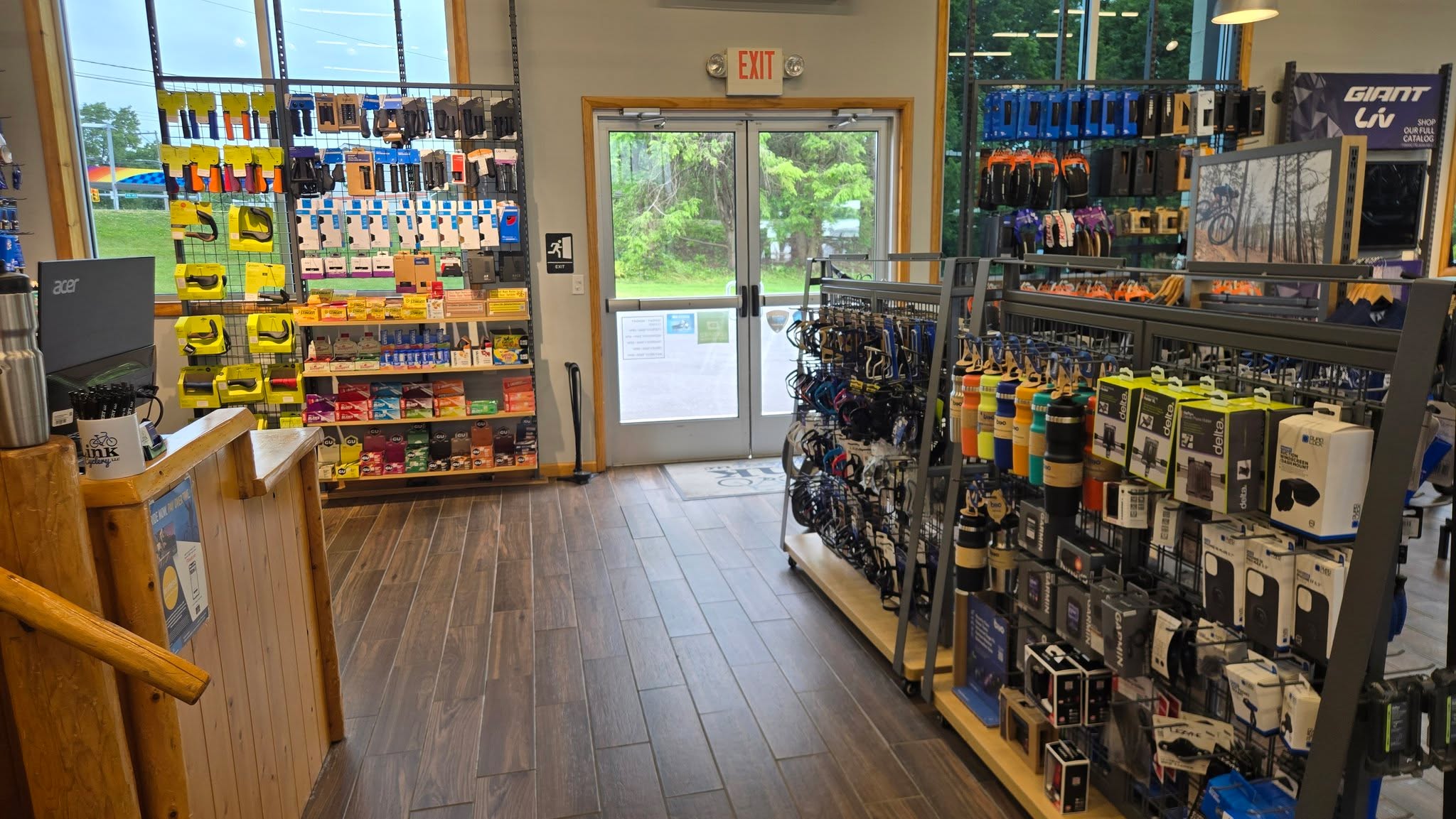 Nothing like having a top-tier bike shop right on our route! Link Cyclery (and Earl's before then) has been helping unPAved out since we first brought up the idea of having a gravel event to them back in 2015. On event weekend you can ride over on the Buffalo Valley Rail Trail to get any last minute items or upgrades, or stop in anytime you're in the region for a ride.
Link Cyclery also has E-Bikes on sale thru Labor Day, is now stocking Woom children's bikes, and has bicycle rentals appropriate for the rail trail.