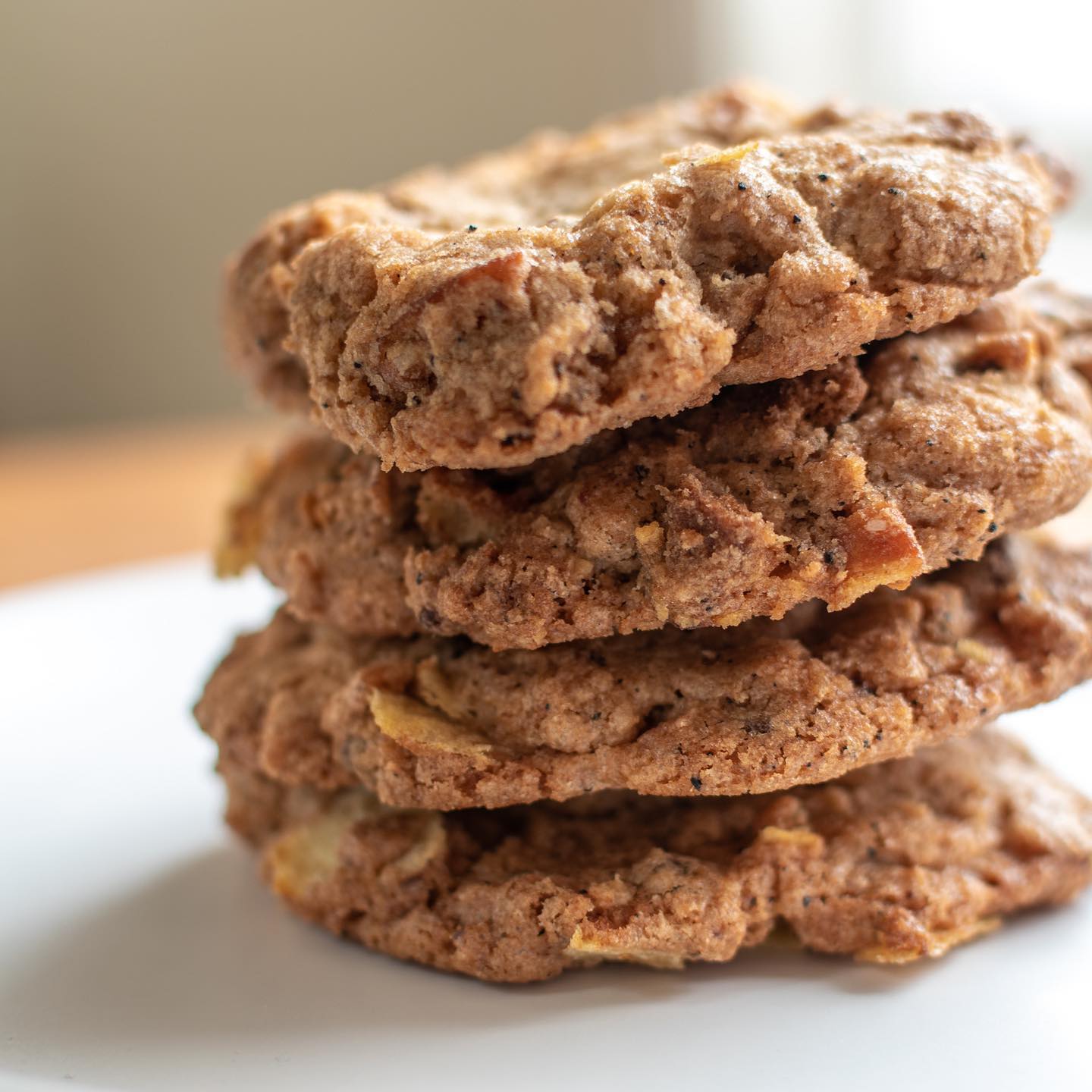 We’re back! And this time we’re in New York for #lakeplacid1980 so I had to try to recreate Milk Bar’s Compost Cookies. It was the best decision of my life. Check out the swaps I made to covert this to #glutenfree #dairyfree on the blog! Link in bio.