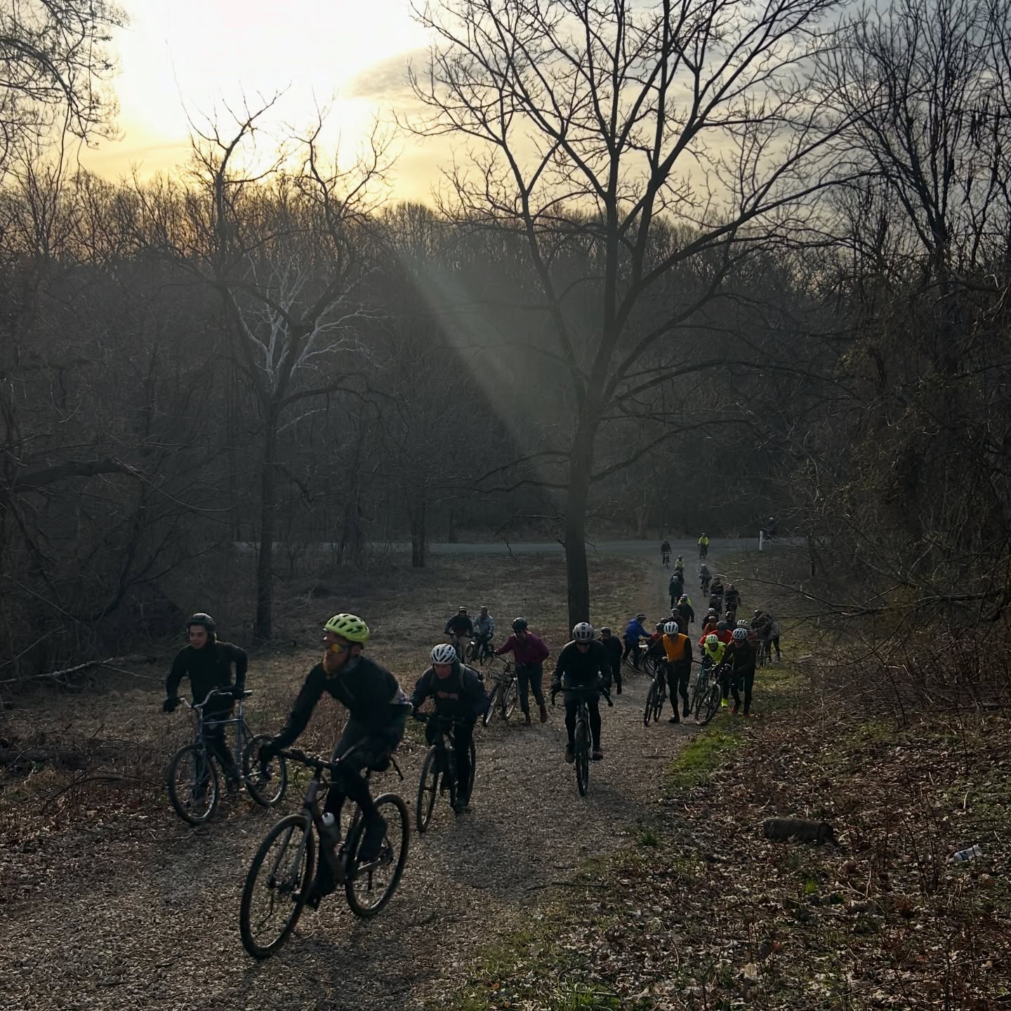 Went on a tour of the #unPAved underbelly, and legit climbs, of Philadelphia. Hijinx, prizes, and snacks included at no extra charge.
@phillybikeexpo @schwalbetires @stansnotubes