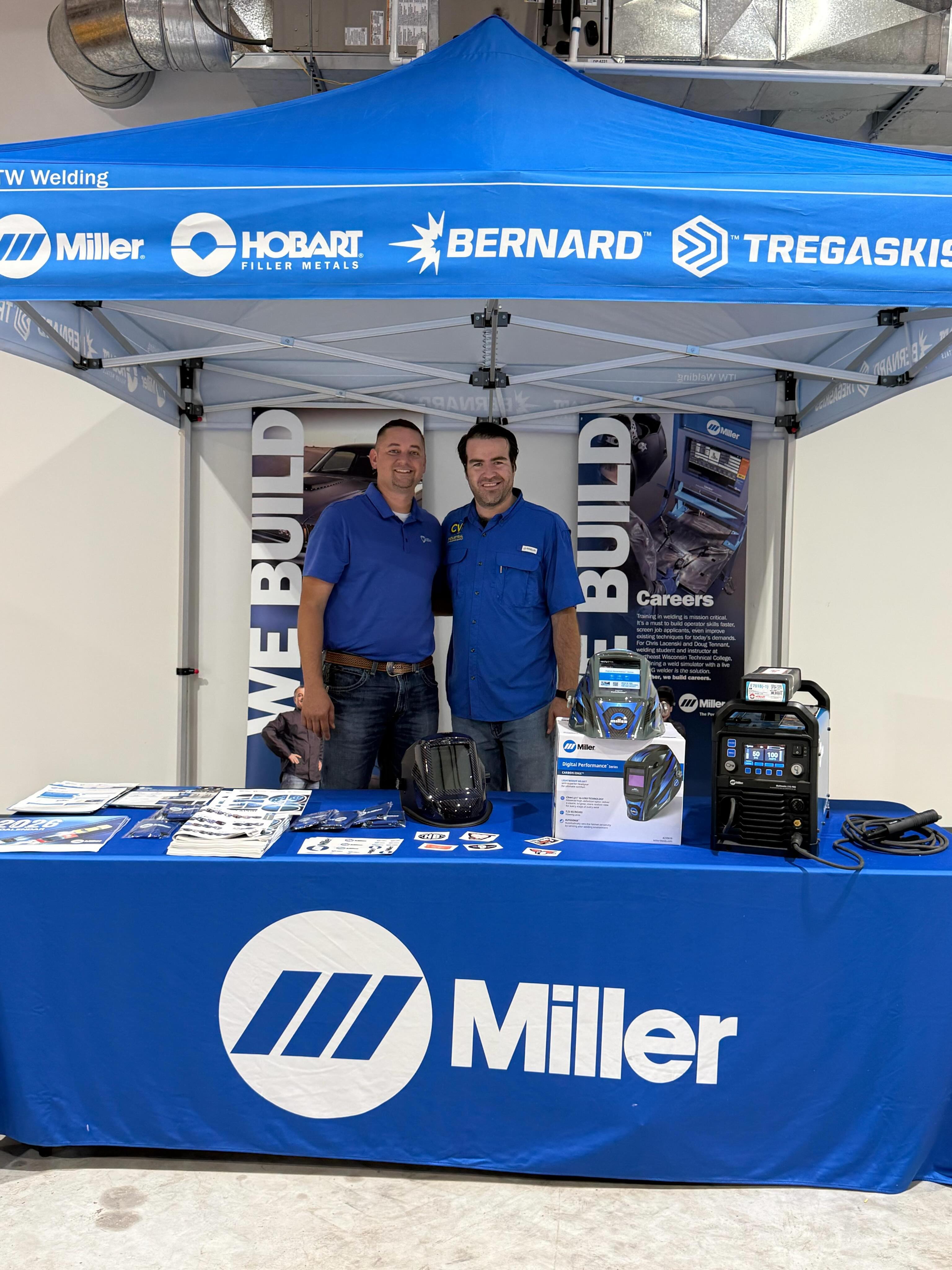 What an incredible day.
We want to sincerely thank everyone who joined us for the Grand Opening of our new CV Industrial & Welding Supply location in Brownsville.
This project represents months of hard work, planning, and commitment, and seeing the support from our customers, partners, friends, and community made it all worth it.
Thank you for being part of this important milestone for our company. We’re excited for everything ahead and look forward to continuing to serve the Brownsville area.
Qué gran día vivimos.
Queremos agradecer sinceramente a todas las personas que nos acompañaron en la Gran Apertura de nuestra nueva sucursal de CV Industrial & Welding Supply en Brownsville.
Este proyecto representa meses de trabajo, planeación y esfuerzo, y ver el apoyo de nuestros clientes, socios, amigos y comunidad hizo que todo valiera la pena.
por ser parte de este momento tan importante para nuestra empresa. Estamos muy emocionados por lo que viene y listos para seguir sirviendo a la comunidad de Brownsville.