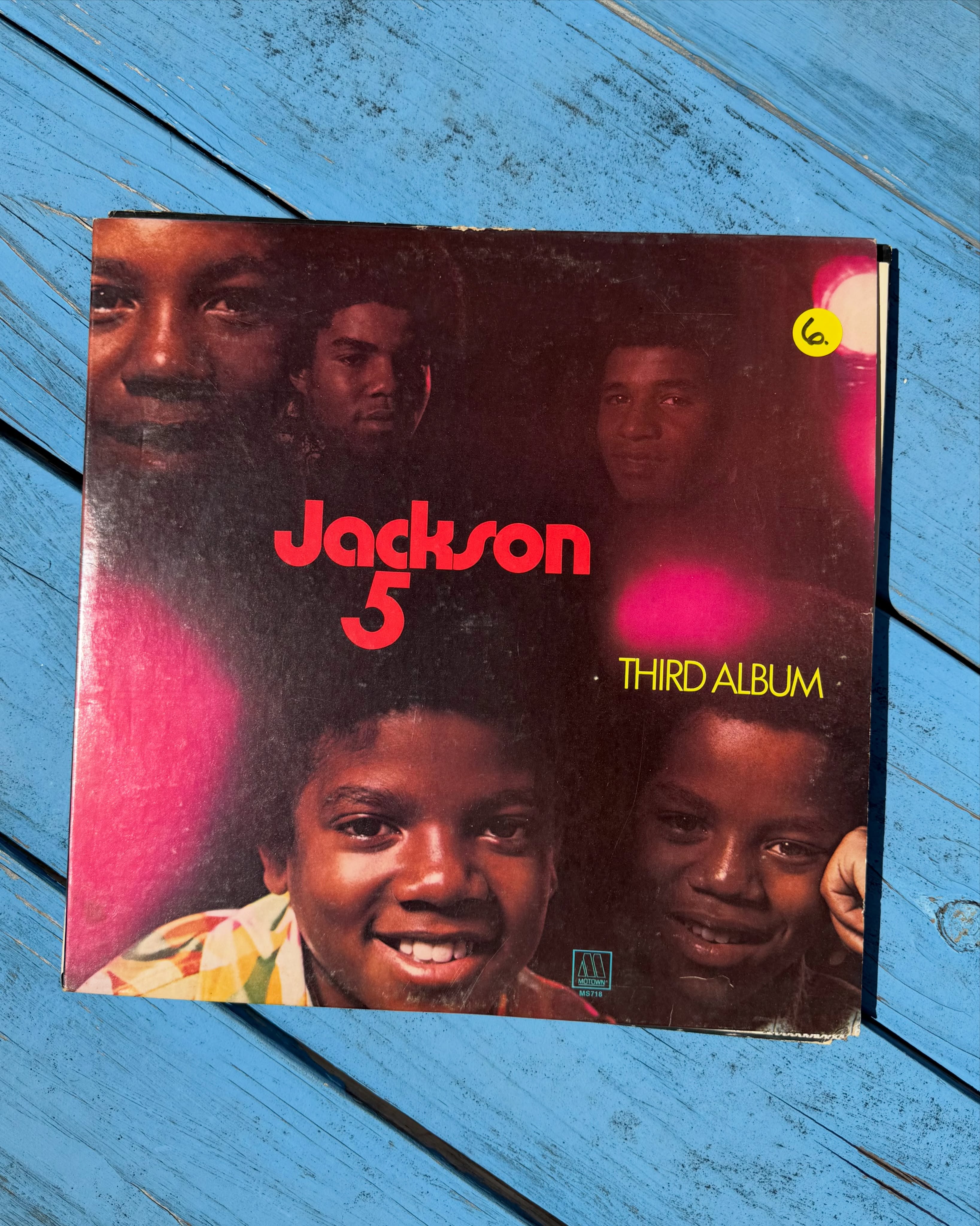 For lovers of the Jackson 5 and Motown, we’ve got a funky collection of vinyl records available now! 🎶💿 Grab your favorite today for as low as $3 ✨
Which one would you be playing on repeat? Let us know below ⬇️
#cltbookstore #charlottenc #jackson5 #motown #vintagevinyl