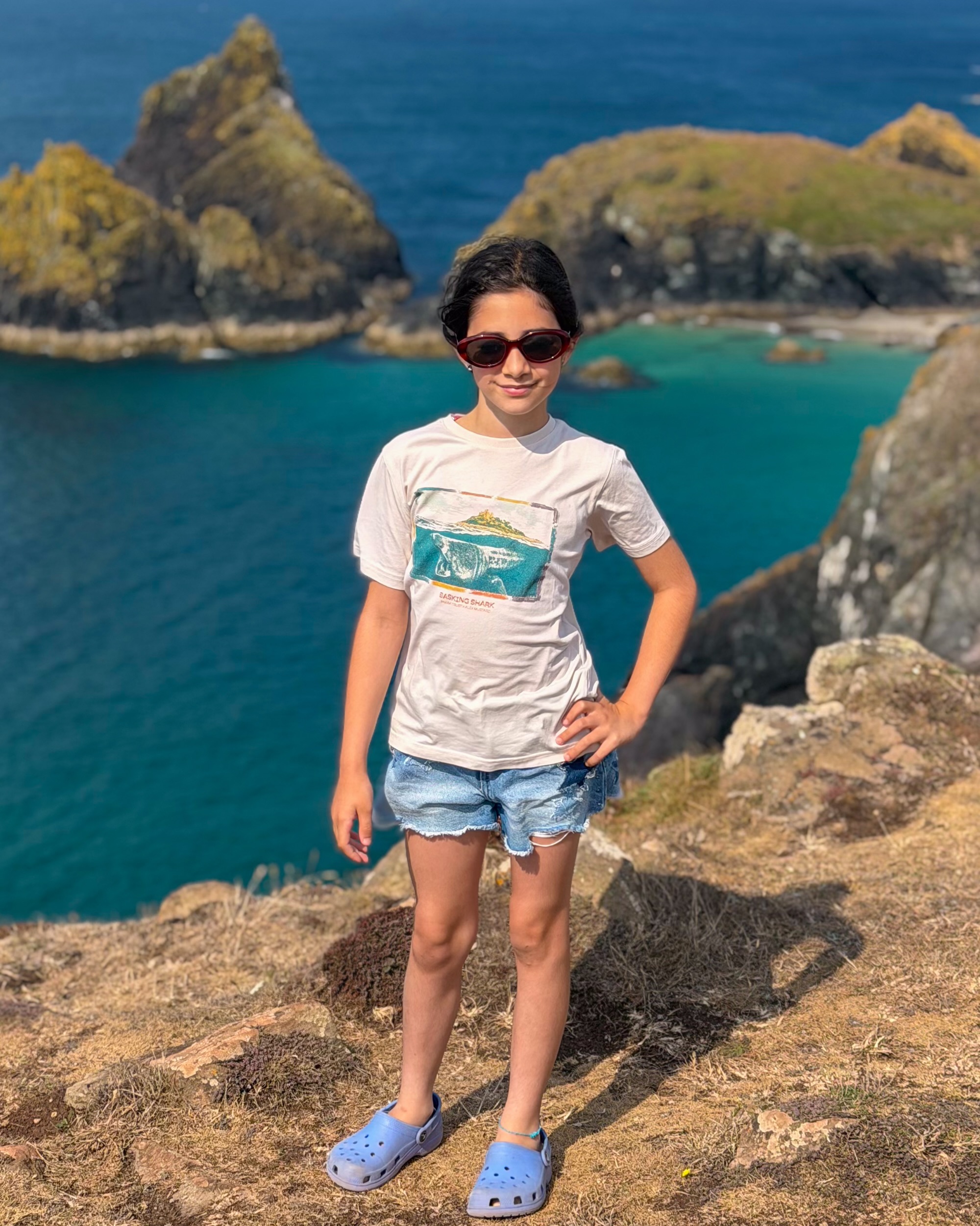Something of a departure from my normal posts, but I wanted to tell you about these T-shirts. @thesharktrust has launched two new Ts featured a couple of my classic shark pictures. I guess pictures need to be old to become classics - and these two have a vintage of over 15 and 20 years old! Available in a wide range of sizes - as ably demonstrated here by me and Isabella. And I believe they can ship them most places in the world. There is no money coming to me for this - all the proceeds go to the amazing conservation work carried out by the Shark Trust. I’ll put a link in the comments, but being IG it can’t be clickable.